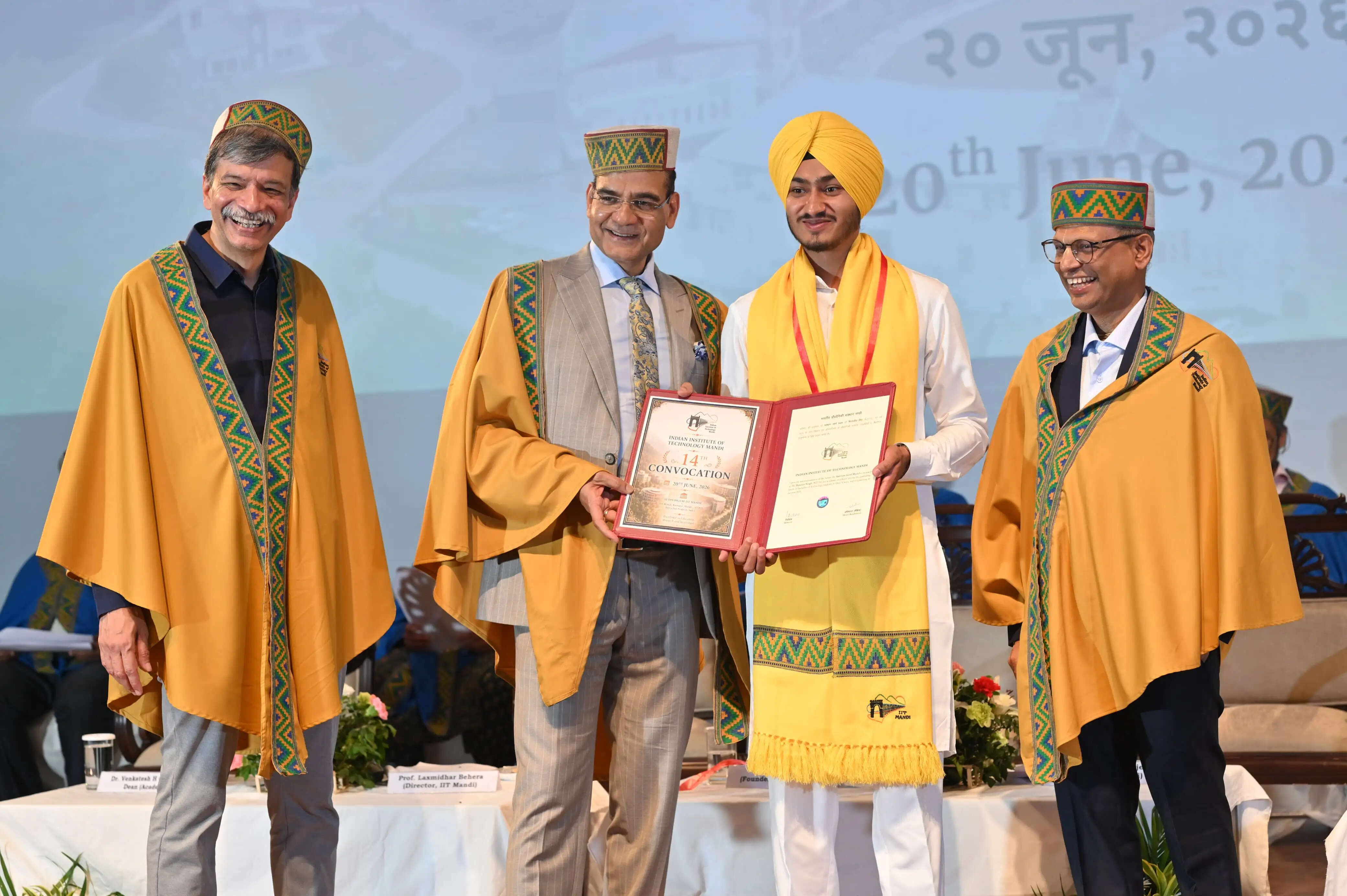 आईआईटी मंडी के 14वें दीक्षांत समारोह में 643 विद्यार्थियों को डिग्रियां, वायुन गोयल को राष्ट्रपति स्वर्ण पदक