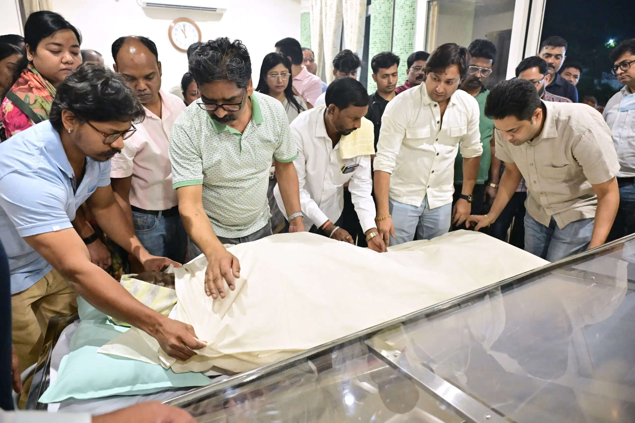 मुख्यमंत्री सोरेन की मां के निधन पर प्रधानमंत्री ने जताया दुख, परिवार के प्रति व्यक्त की संवेदना