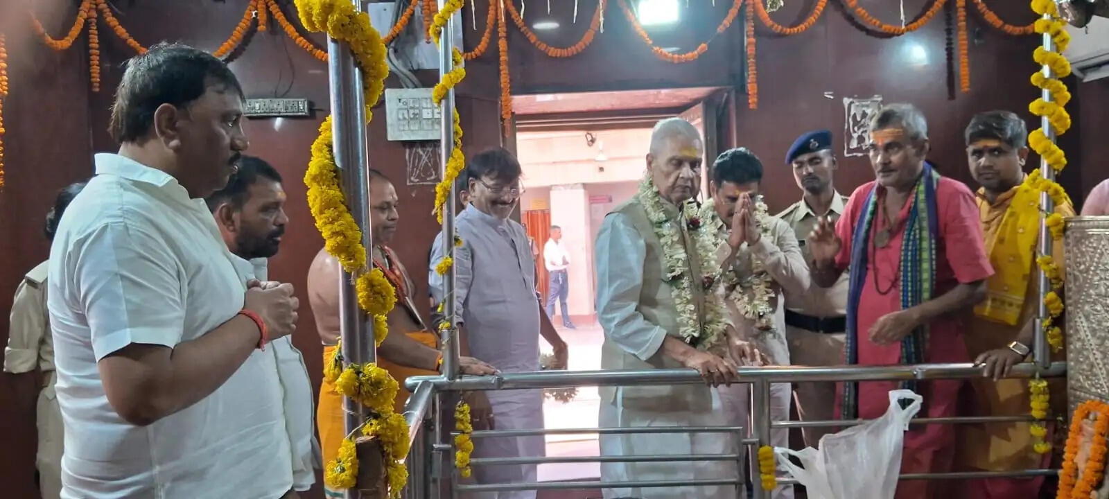 उपमुख्यमंत्री विजेंद्र प्रसाद यादव ने बाबा हरिहरनाथ मंदिर में की पूजा-अर्चना