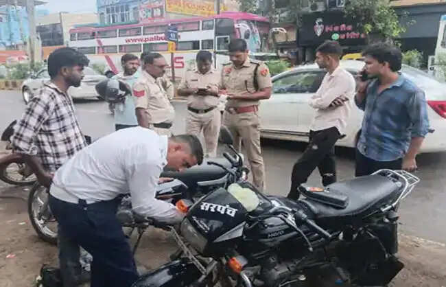 नारनाैल: यातायात नियम तोड़ने पर पुलिस ने 7865 चालान किए
