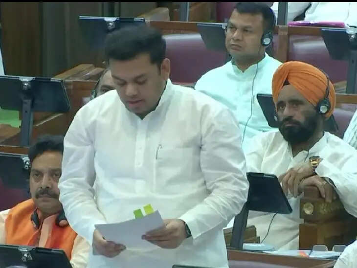 शिक्षा व्यवस्था को और मजबूत कर रही सरकार : संदीप सिंह