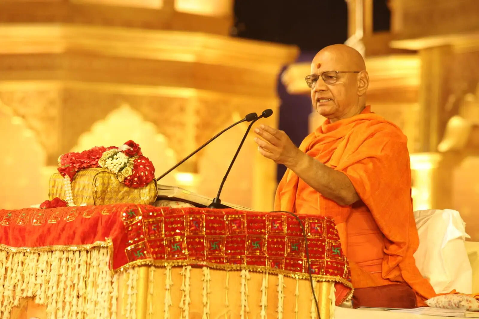 स्वामी गोविंद देव गिरी महाराज ने समझाए कृष्ण नीति के सूत्र