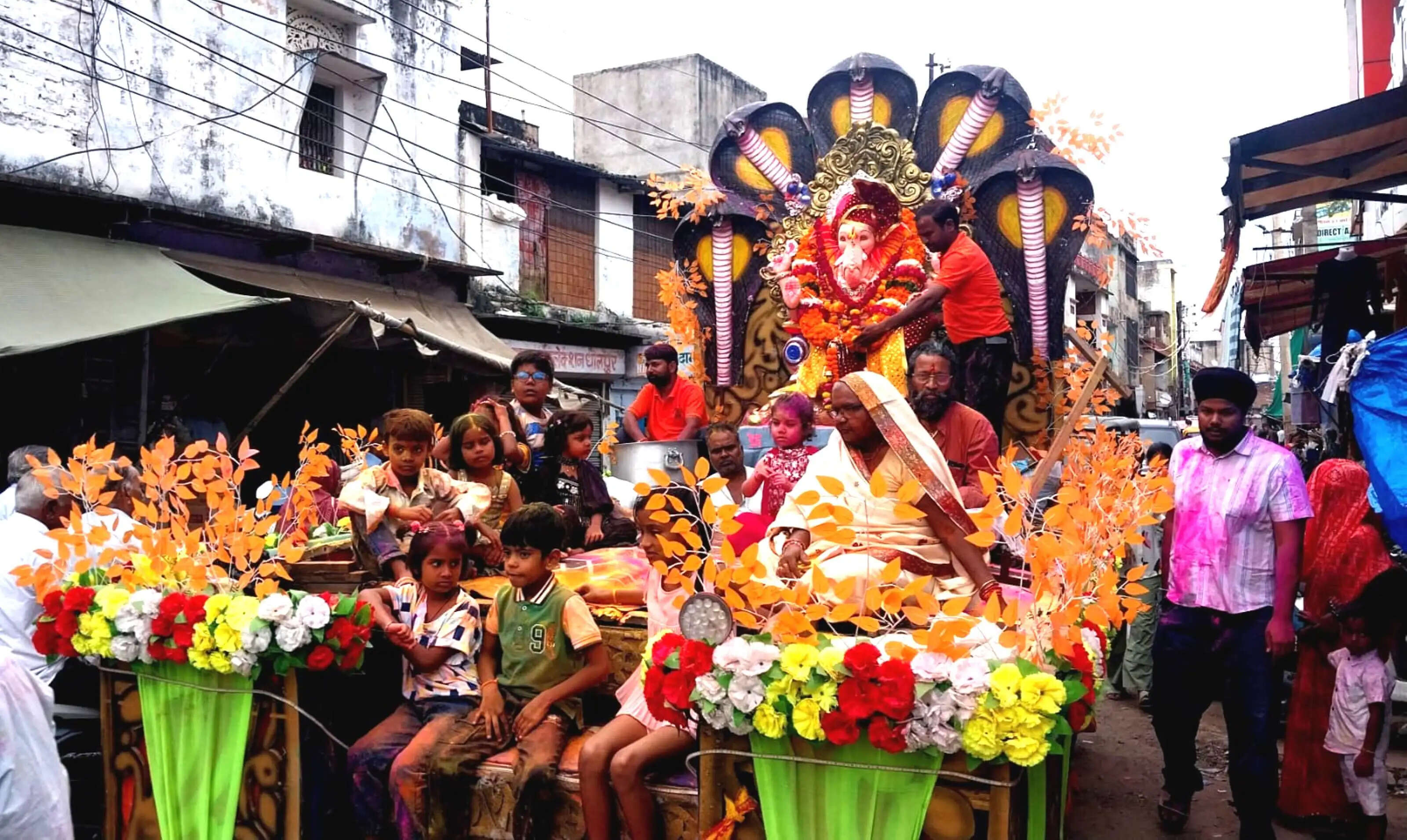 श्रद्वा : गणपति बप्पा मोरिया,अगले बरस तू जल्दी आ