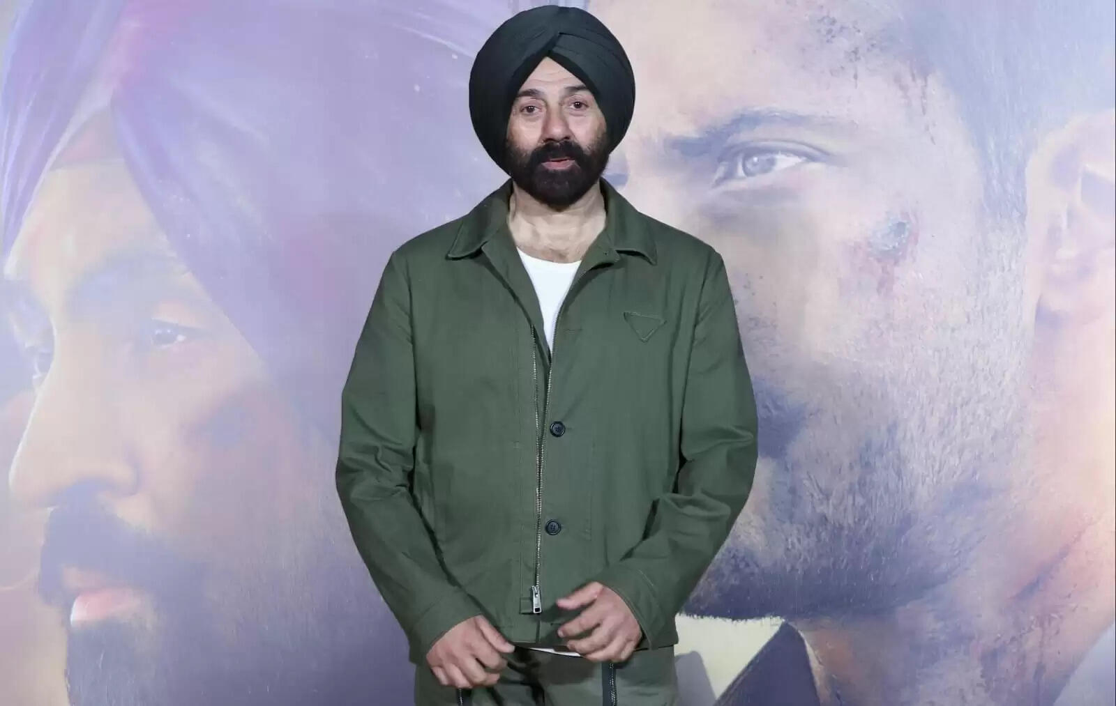 'बॉर्डर 2' के टीज़र लॉन्च पर भावुक हुए सनी देओल