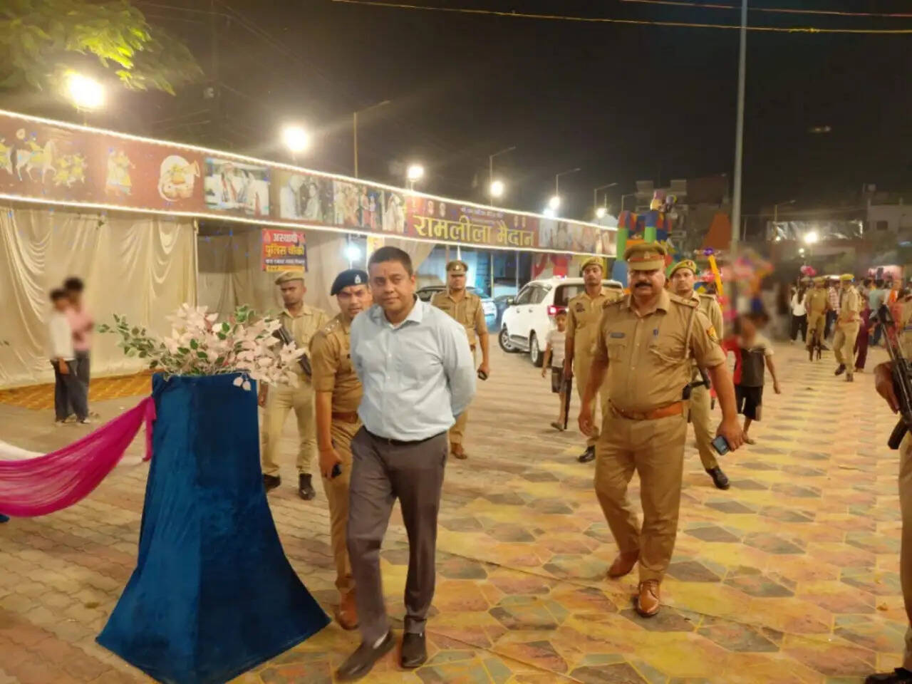 त्योहारों को लेकर पुलिस अलर्ट, एसएसपी ने कोतवाली क्षेत्र में किया पैदल गश्त
