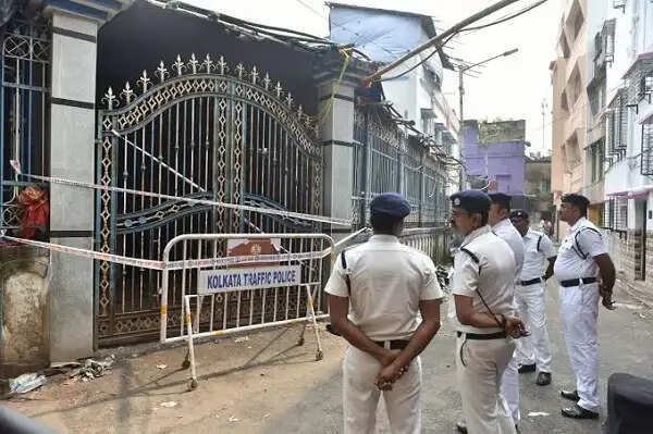 कोलकाता : चोरबागान पंडाल भगदड़ की जांच के लिए छह सदस्यीय एसआईटी गठित, तीन माह में सौंपेगी रिपोर्ट