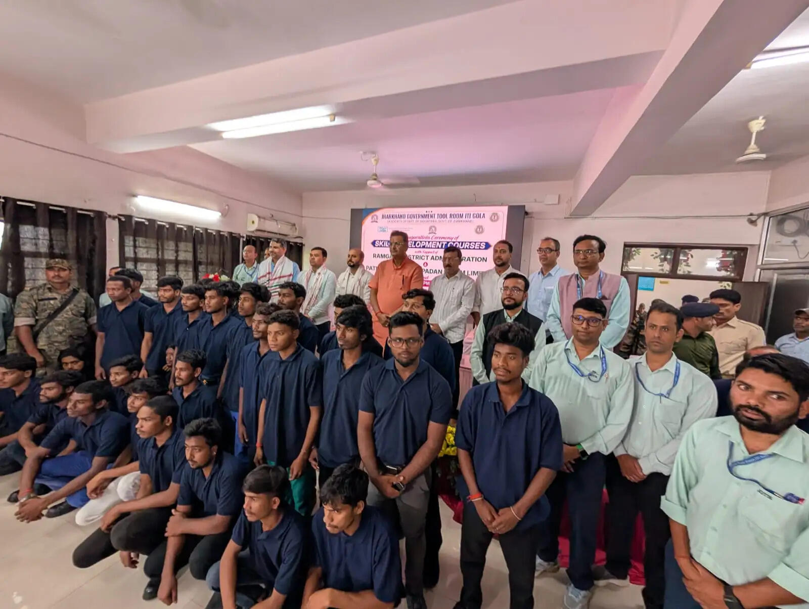 पीवीयूएनएल ने गोला आईटीआई कॉलेज में शुरू किया वेल्डिंग प्रशिक्षण कार्यक्रम