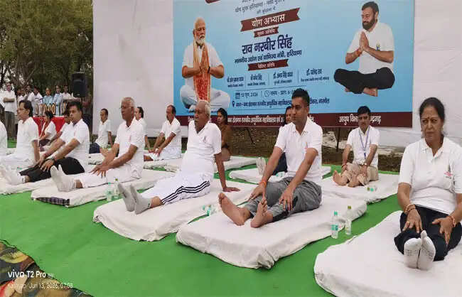 नारनौलः योग भारत की प्राचीन संस्कृति और जीवन पद्धतिः ओम प्रकाश यादव