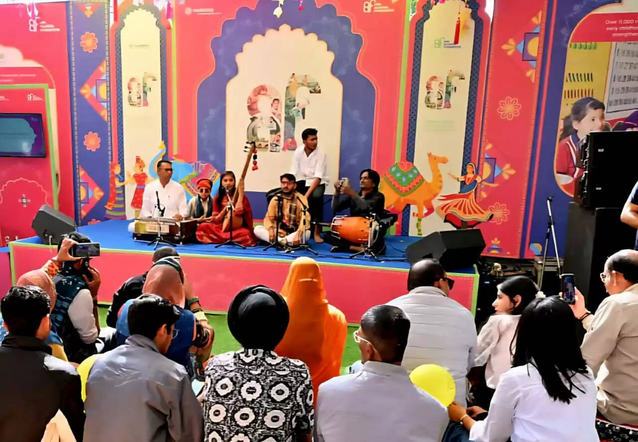 जयपुर लिटरेचर फेस्टिवल में गूंजी कबीर मीरा की वाणी