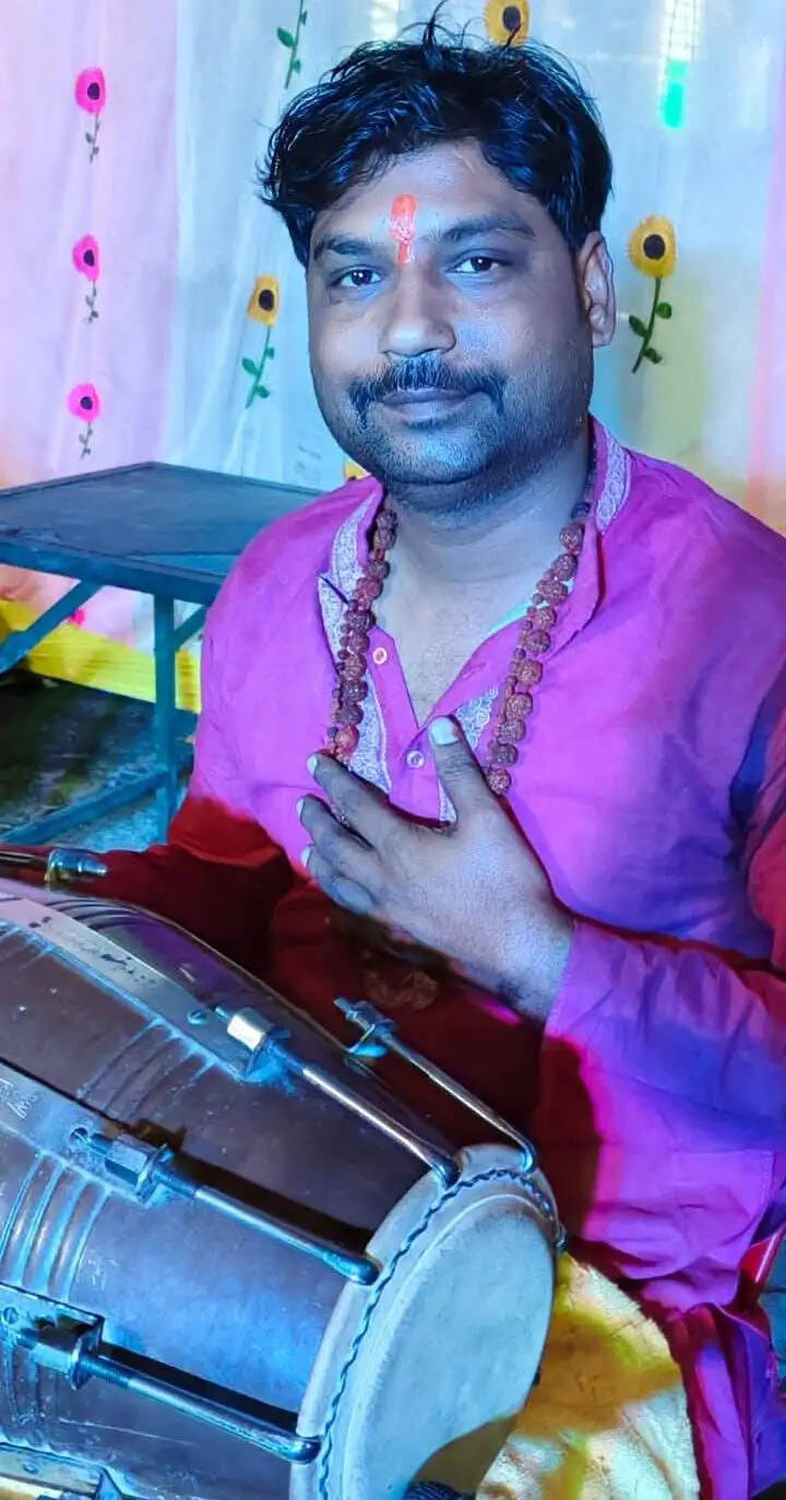 पिकअप की टक्कर से संगीत शिक्षक की मौत, चालक वाहन समेत गिरफ्तार