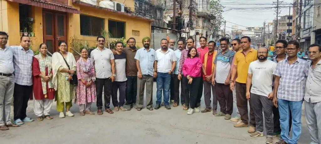 जननेता रोशन लाल अग्रवाल की जयंती पर स्वच्छता अभियान