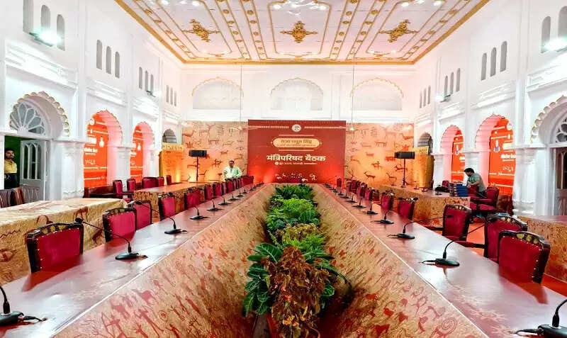 मप्रः मुख्यमंत्री की अध्यक्षता में आज मंत्रि-परिषद की बैठक पचमढ़ी में