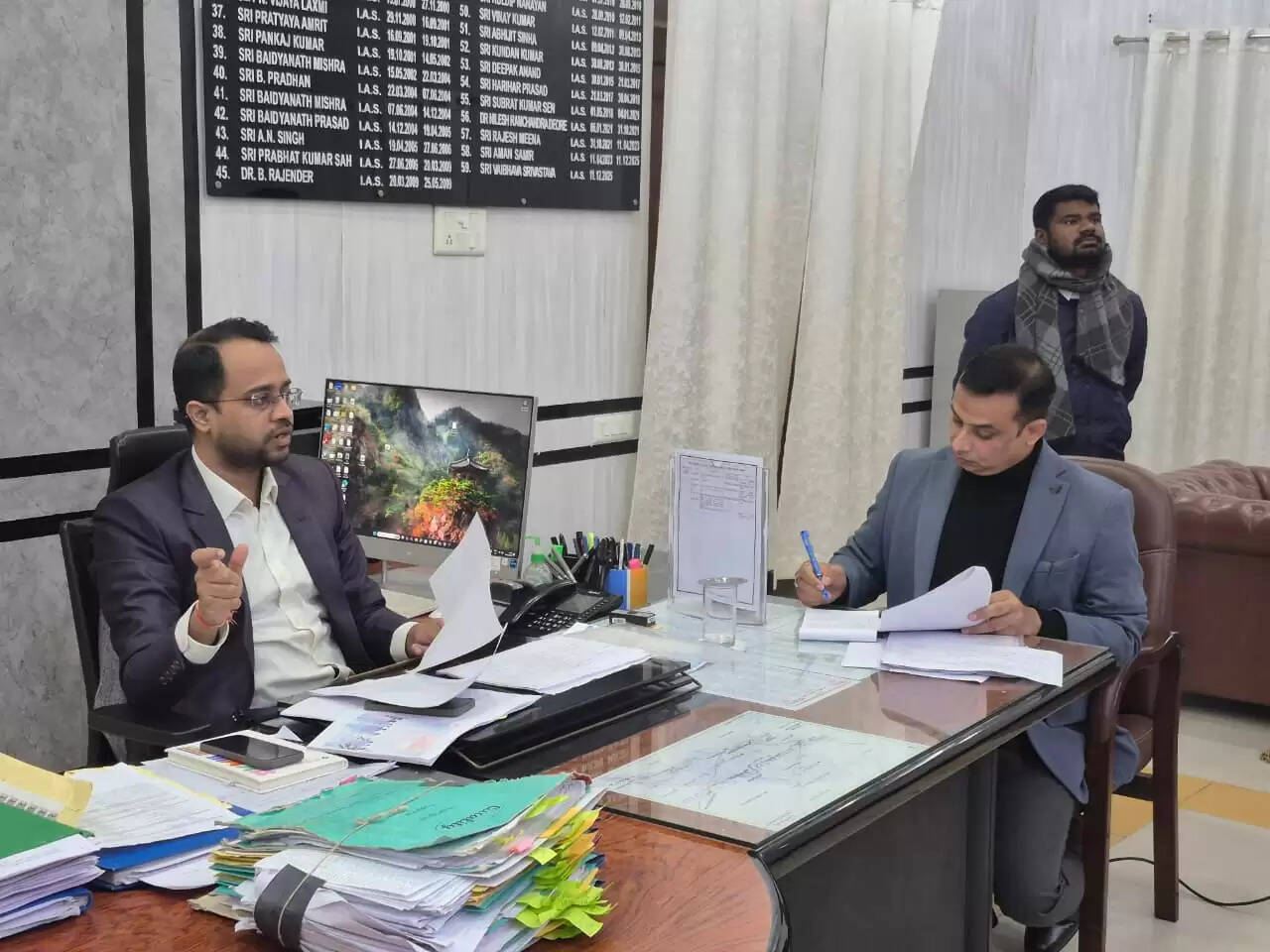 कस्तूरबा विद्यालयों में कम उपस्थिति पर शिक्षक घर जाकर अभिभावकों से करेंगे संपर्क