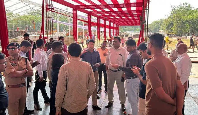 राष्ट्रपति के प्रवास कार्यक्रम को लेकर कमिश्नर ने तैयारियों का लिया जायजा