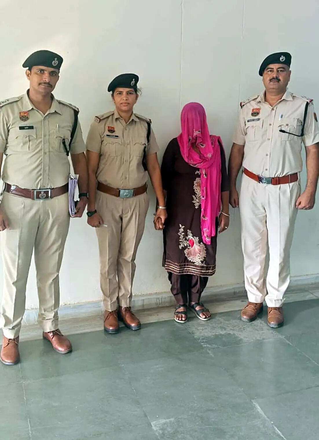 हिसार : डंडों से मारपीट के बाद युवक की मौत, पत्नी गिरफ्तार