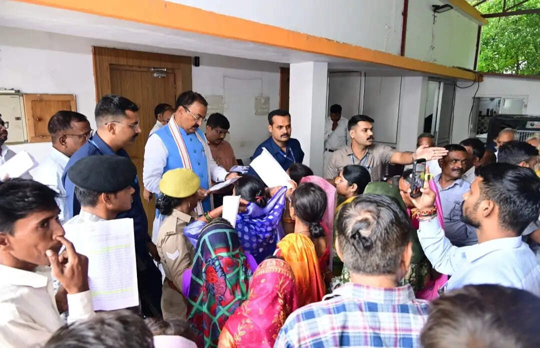 हर व्यक्ति को न्याय दिलाना सरकार की प्रतिबद्धता:  केशव प्रसाद मौर्य