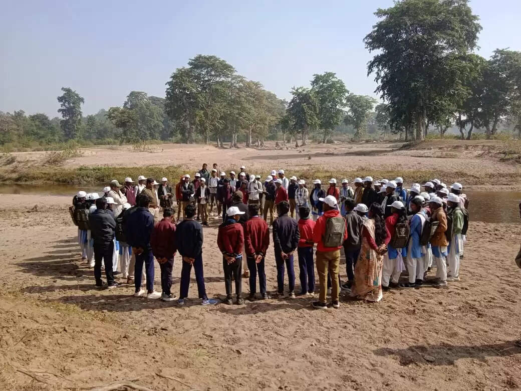 अनूपपुर: धरती का दूत बनकर वनो की रक्षा करने का लें संकल्प- राकेश सिंह