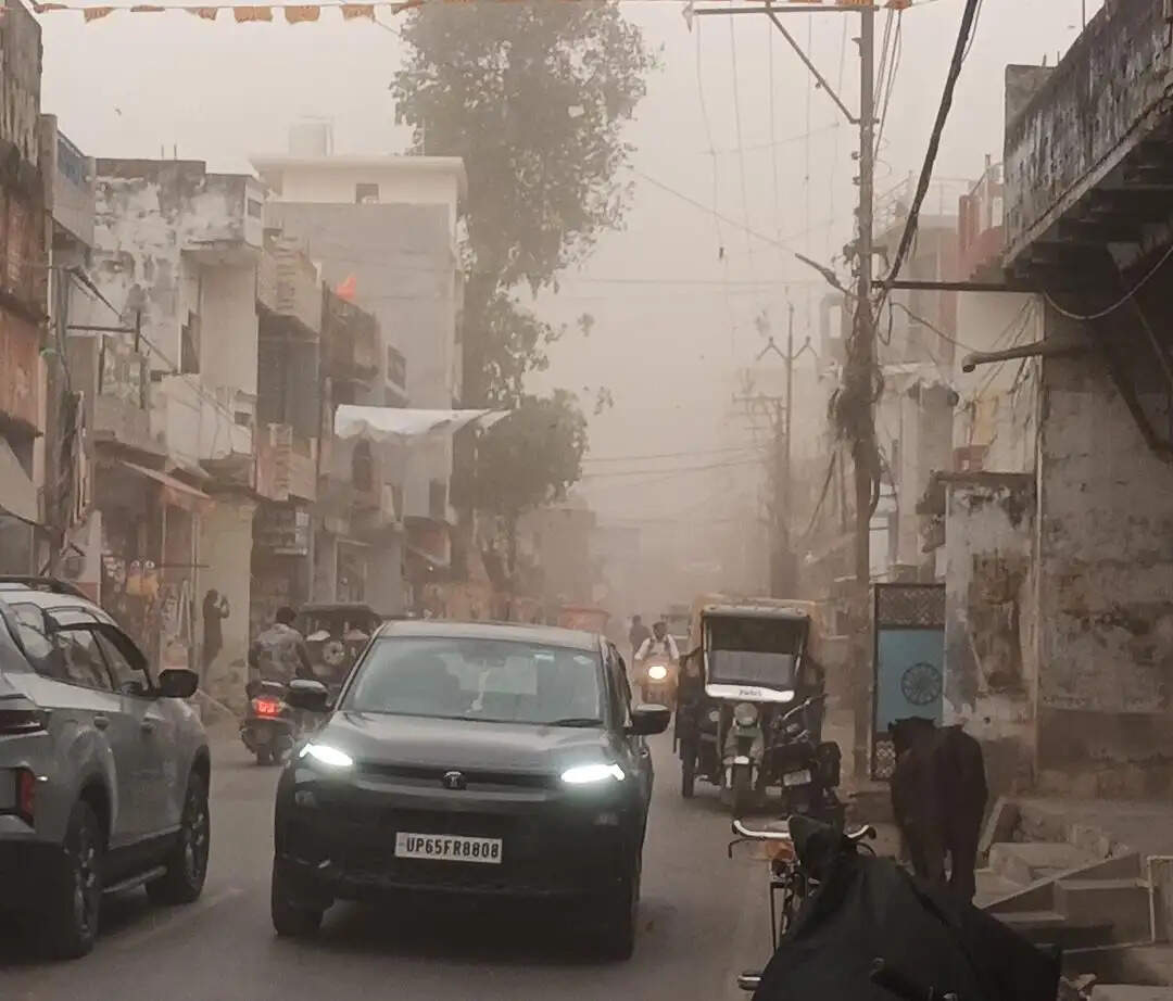 जौनपुर में बदला मौसम का मिजाज, बारिश और तेज हवाओं से किसानों की बढ़ी चिंता