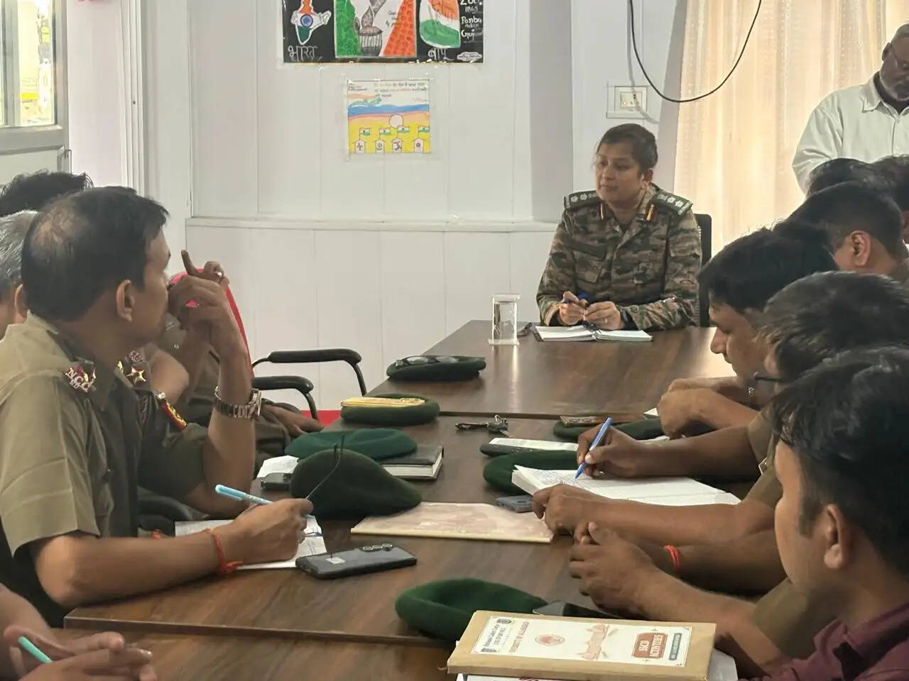 नए एनसीसी पाठ्यक्रम को प्रभावी ढंग से लागू करें एएनओ : कर्नल रितु श्रीवास्तव रावत