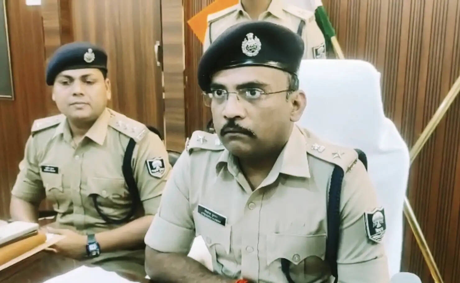 दस घंटे में पुलिस ने सुलझाई अपहरण और हत्या की गुत्थी, दो किशोर हिरासत में