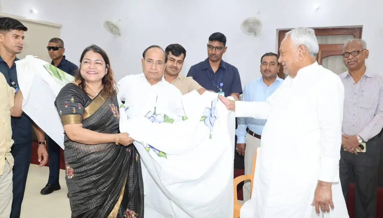 राज्य सरकार महिलाओं को आत्मनिर्भर और सशक्त बनाने के लिए निरंतर कार्य करती रहेगी: नीतीश कुमार