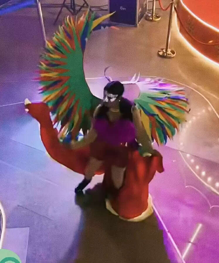 गुरुग्राम: नववर्ष के स्वागत में रातभर झूमे लोग, तैनात रहे 5400 पुलिसकर्मी