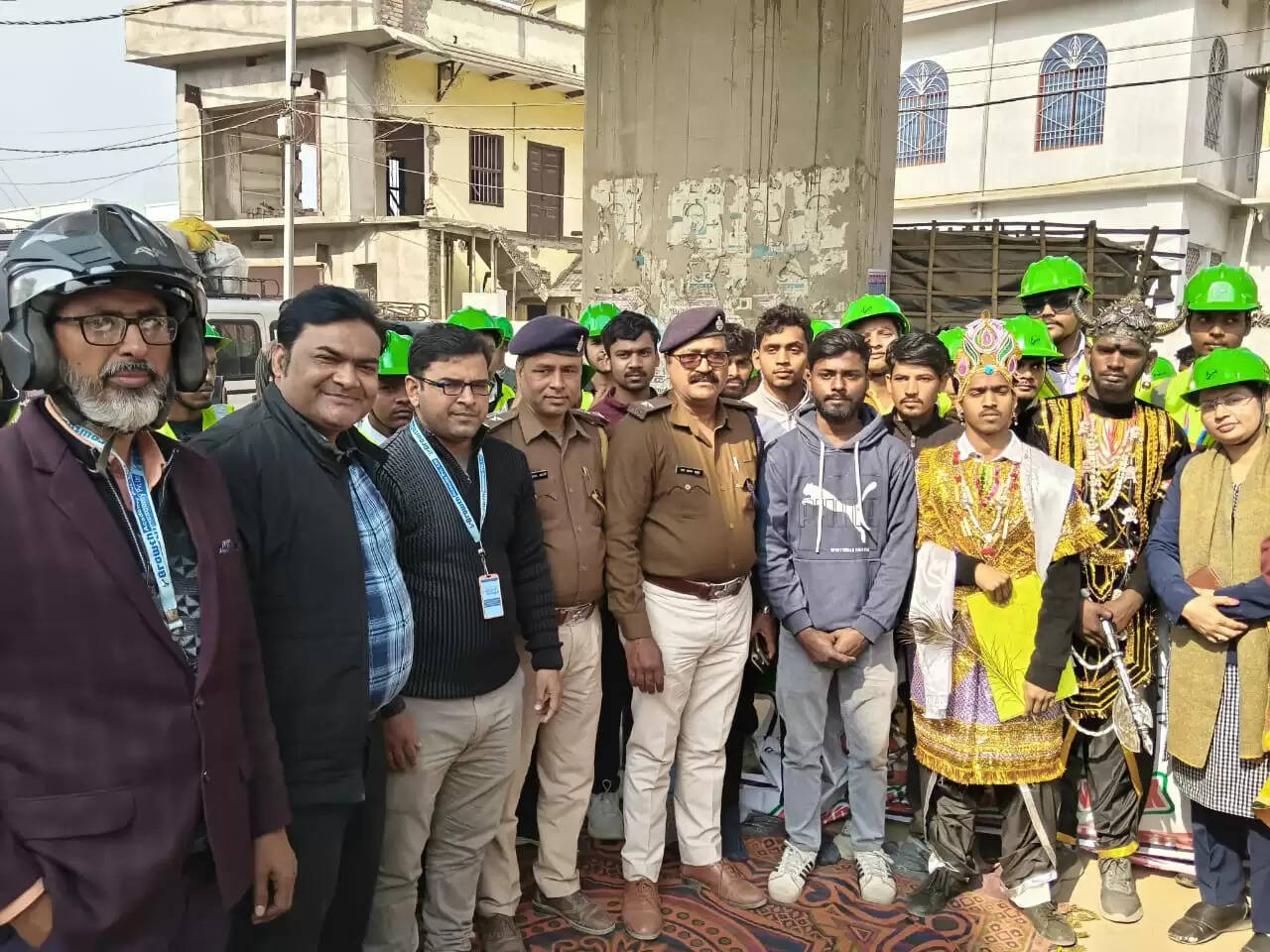 नुक्कड़ नाटक के जरिए सारण पुलिस ने दिया सड़क सुरक्षा का संदेश