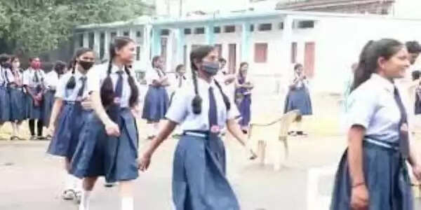 बलरामपुर : स्वामी आत्मानंद स्कूल में एडमिशन शुरू, 5 मई तक भरे जाएंगे ऑनलाइन फॉर्म