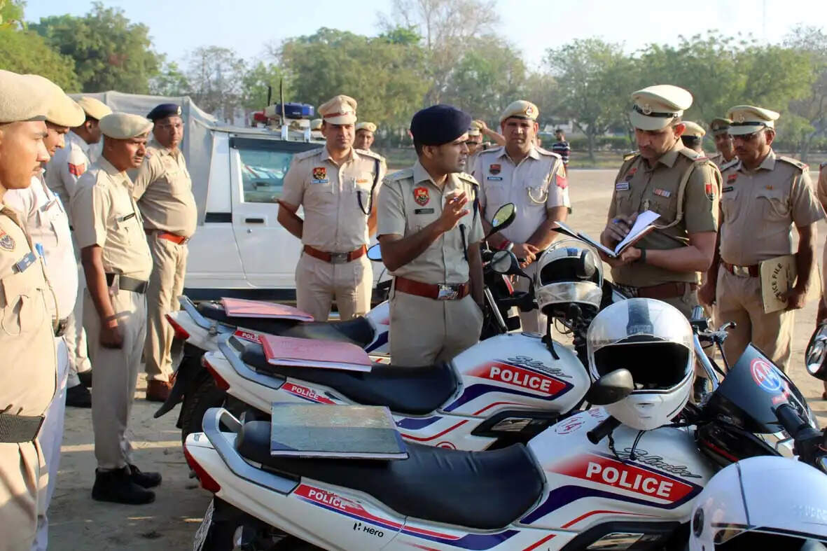 हिसार : नियमित परेड व शारीरिक अभ्यास रखता पुलिस कर्मियों को फिट : सिद्धांत जैन