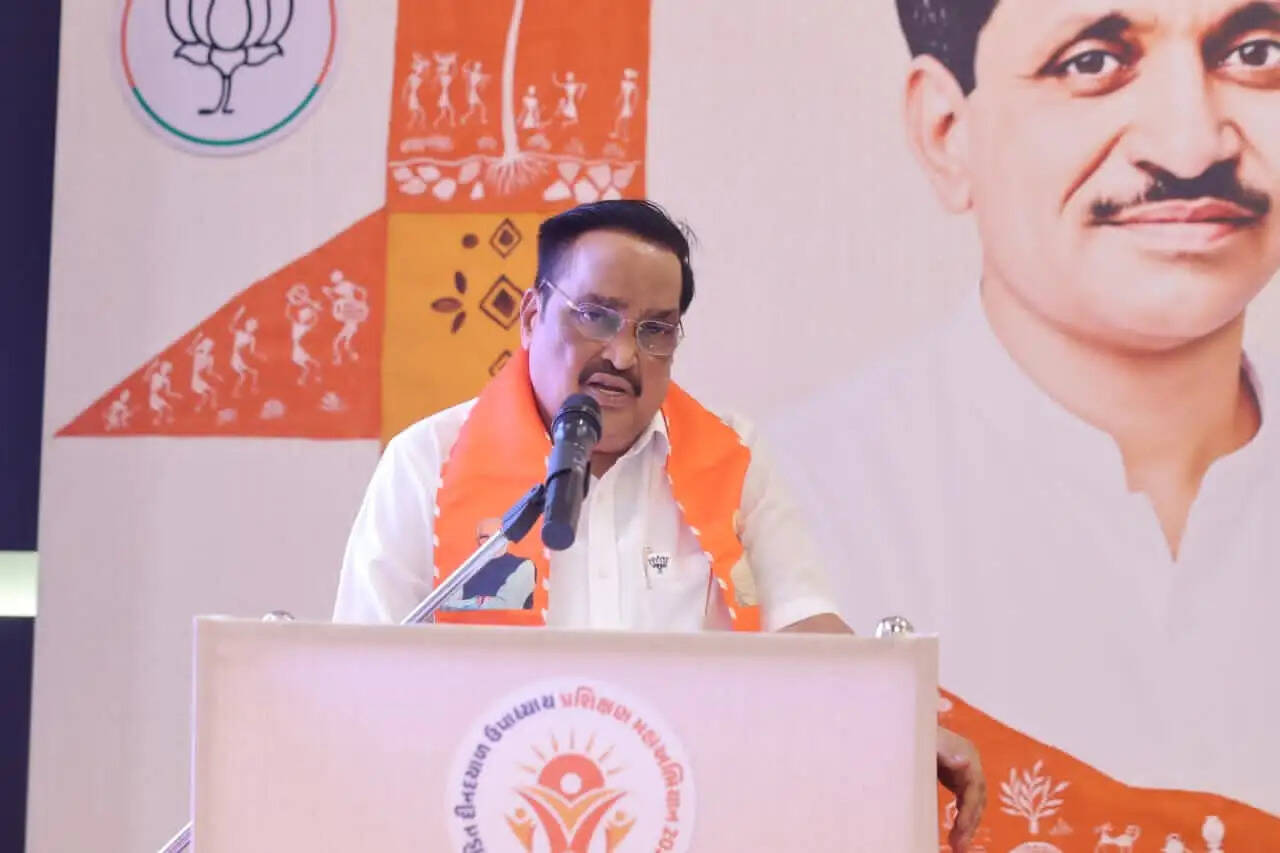‘सूरत प्रशिक्षण वर्ग’ में सी. आर. पाटिल ने कार्यकर्ताओं को दिया संगठन और राष्ट्रनिर्माण का मंत्र