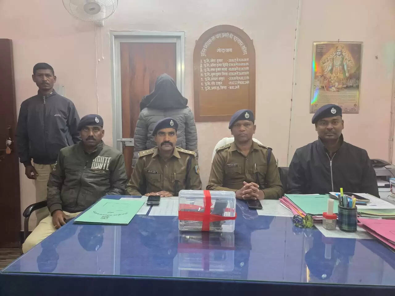 भू-माफिया सिंडिकेट का सक्रिय सदस्य अवैध हथियार के साथ गिरफ्तार