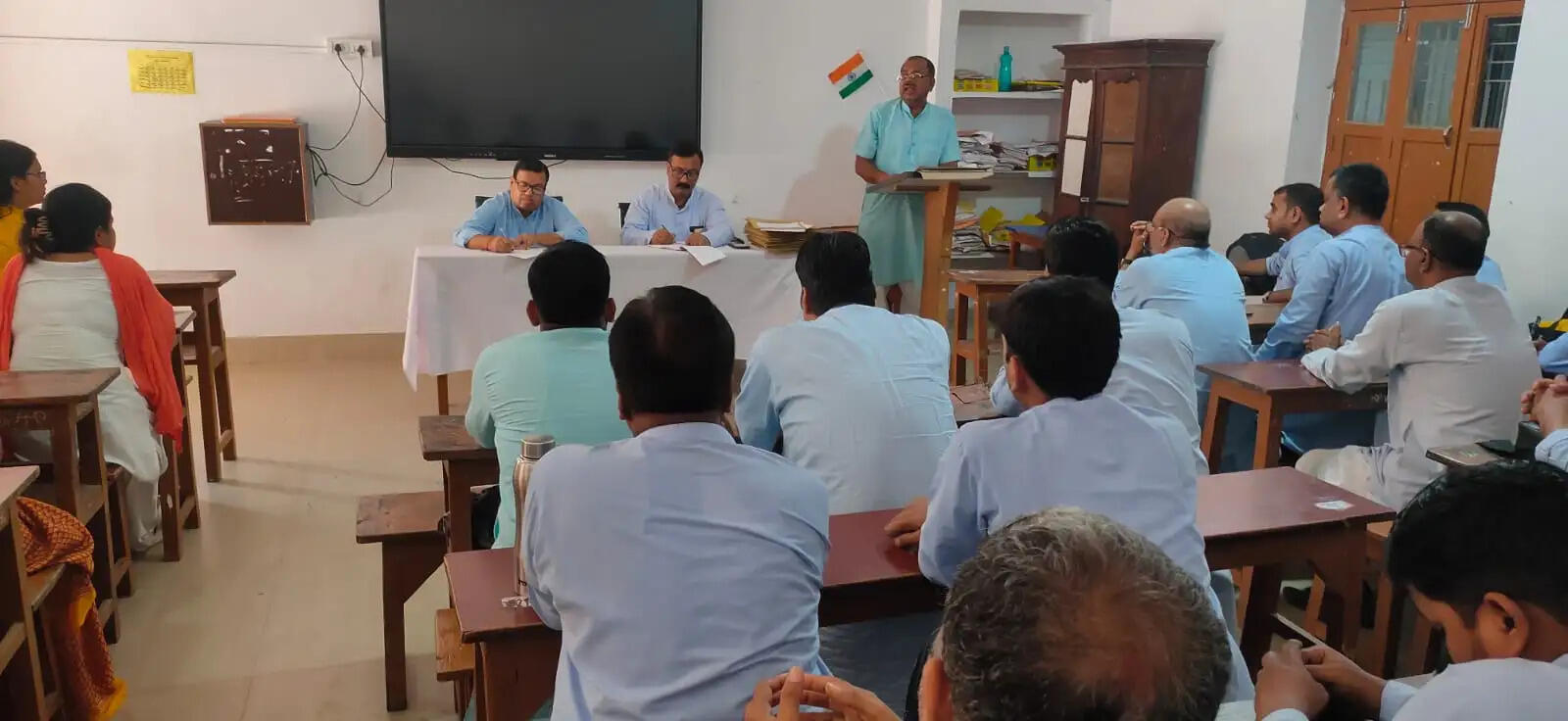 आचार्य चयन परीक्षा को लेकर बैठक