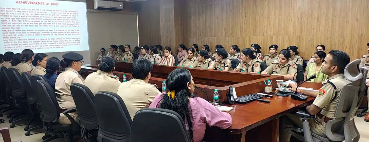 हिसार : महिला अपराधों में लापरवाही बर्दाश्त नहीं, त्वरित कार्रवाई करें : एसपी सिद्धांत जैन