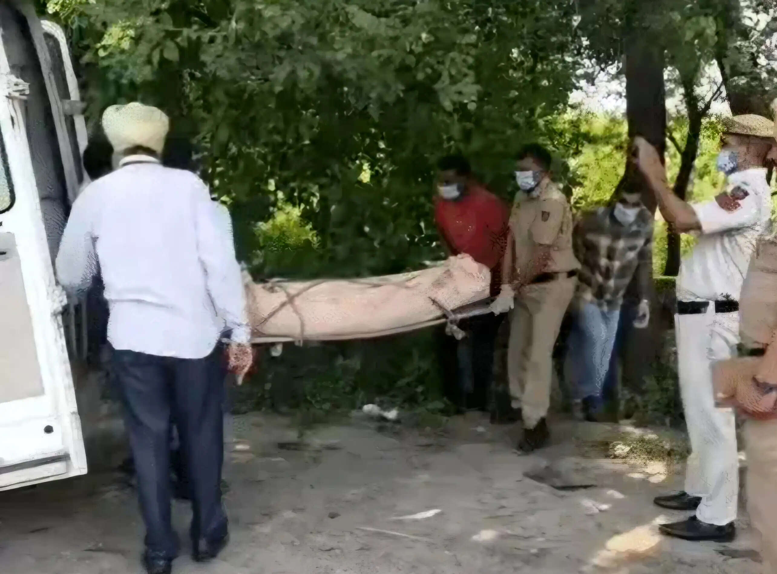 यमुनानगर में हाईवे किनारे मिला युवती का शव, माथे पर चोट के निशान