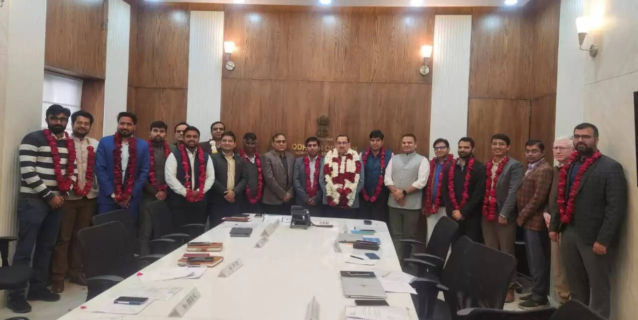 कार्य दक्षता के लिए जोधपुर रेल मंडल को सर्वाधिक सात शील्ड