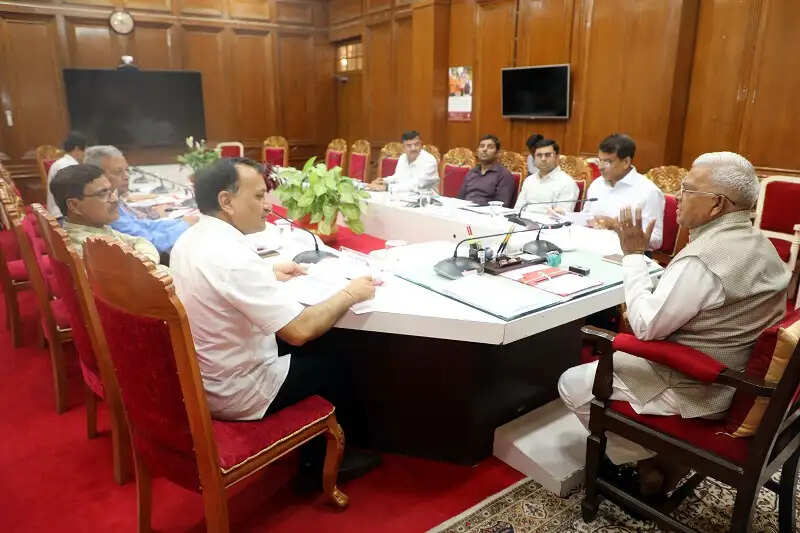 रेडक्रॉस इकाइयों के निर्वाचन की हो नियमित व्यवस्था : राज्यपाल पटेल