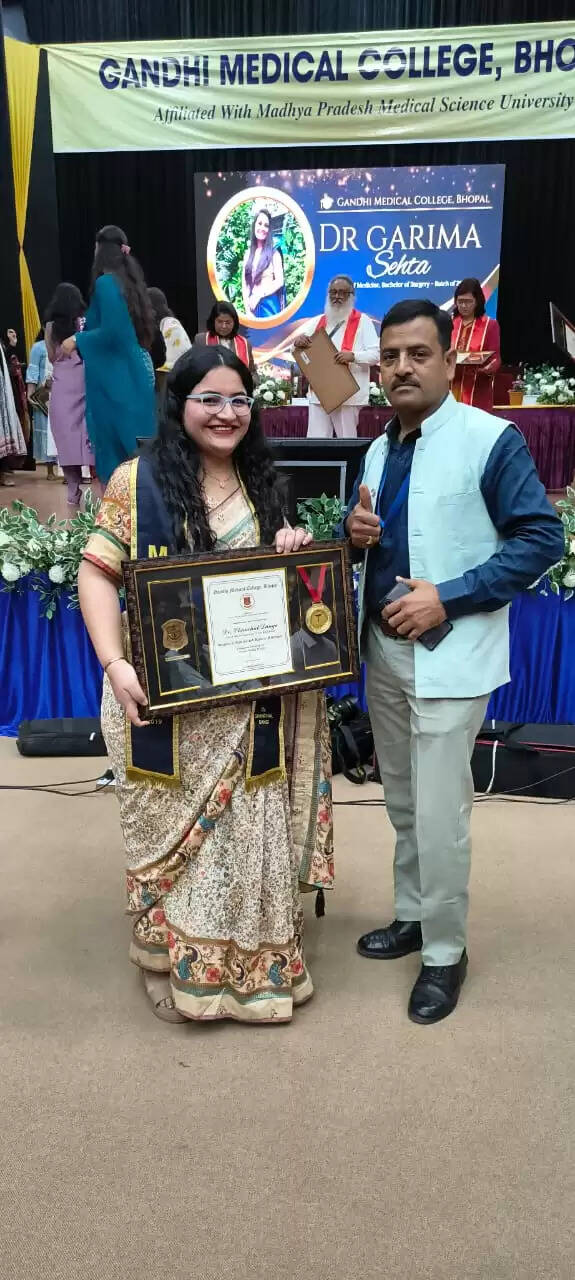 राजगढ़ः डाॅ.चंचल दांगी को गांधी मेडिकल काॅलेज में मिली एमबीबीएस की उपाधि