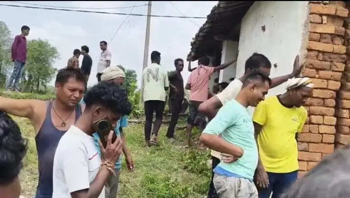 शिकार की तलाश में गांव पहुंचा तेंदुआ सूखे कुएं में गिरा, वन विभाग ने किया रेस्क्यू