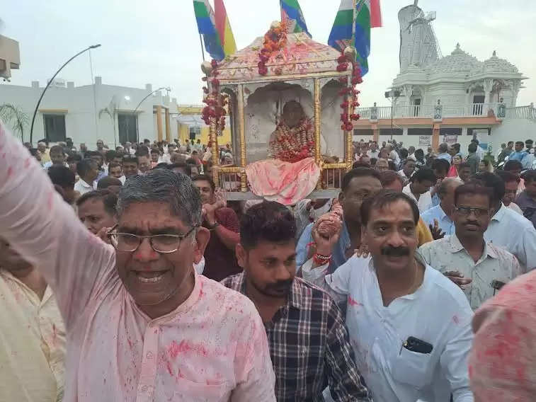 मंदसौरः उपाध्याय पियुष विजयजी म.सा. का हुआ देवलोकगमन, चकडोल यात्रा निकली