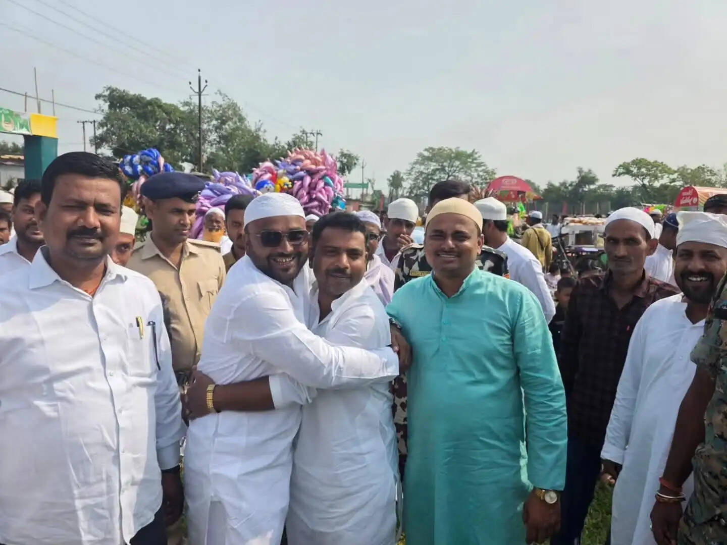 अकीदत के साथ अदा की गई बकरीद की नमाज