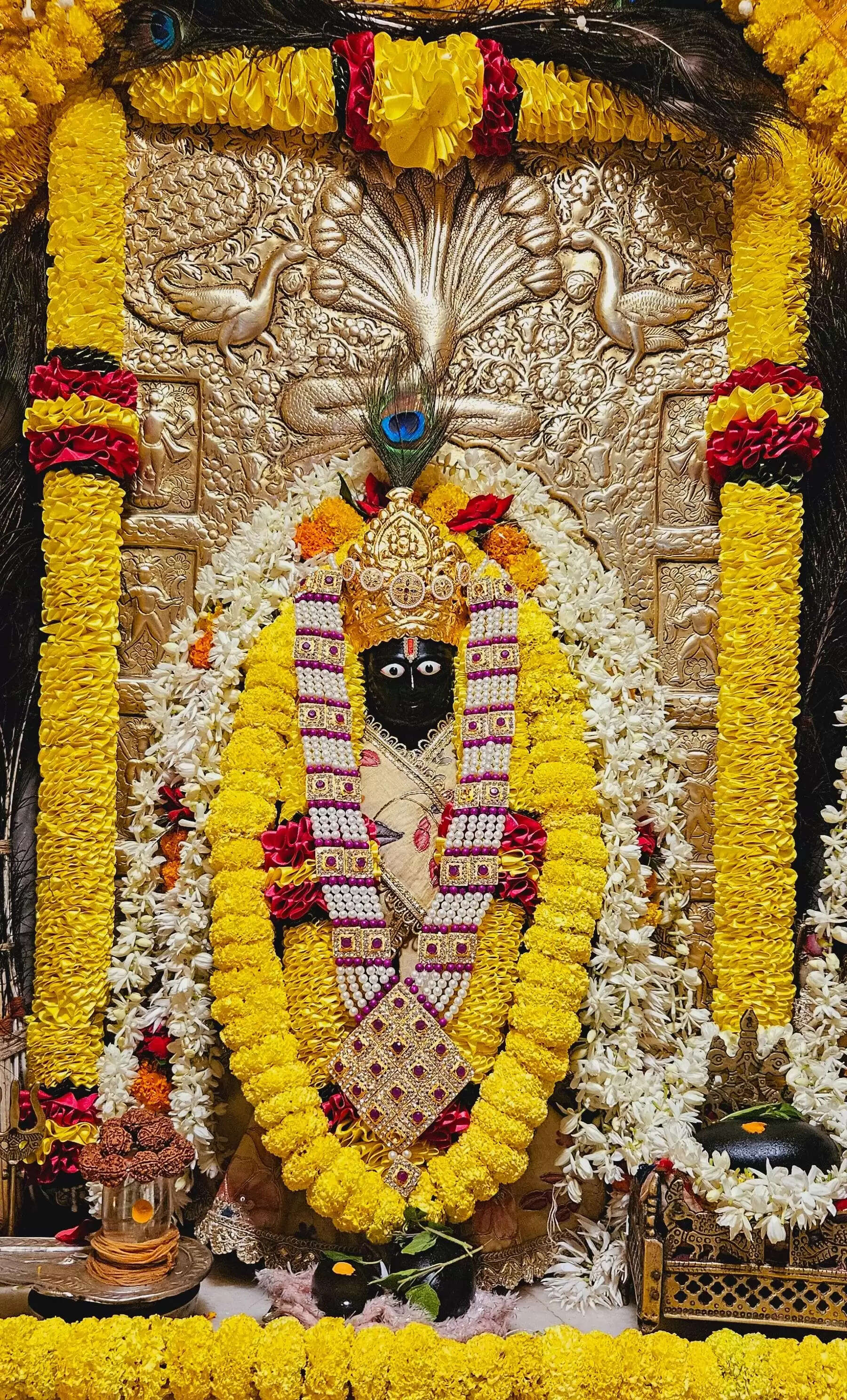 अक्षय तृतीया पर श्री काशी विश्वनाथ धाम में विविध धार्मिक अनुष्ठान, बद्रीनारायण स्वरूप का भव्य श्रृंगार