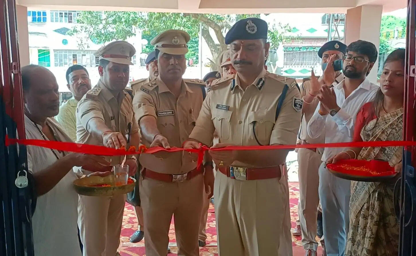 कहलगांव में एनटीपीसी मॉडल थाना के नए भवन का उद्घाटन, आईजी ने दिए आवश्यक दिशा-निर्देश