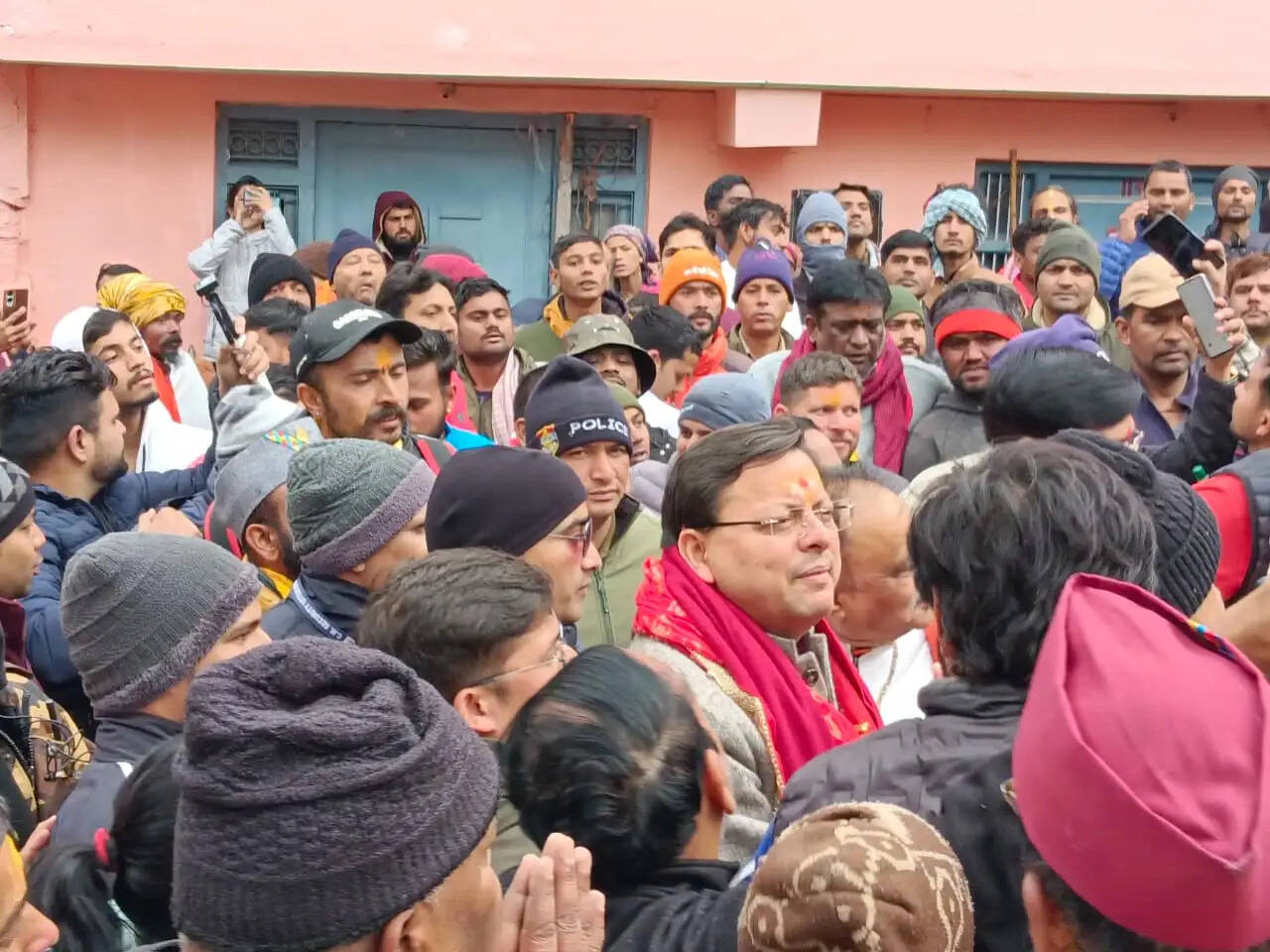 श्रीबदरीनाथ धाम के कपाट खुले, मुख्यमंत्री सहित 15 हजार से अधिक श्रद्धालु बने साक्षी