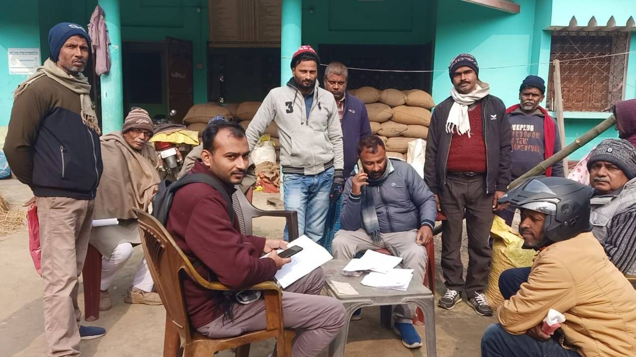 फारबिसगंज ग्रामीण इलाकों में फार्मर आईडी कार्ड बनाने को लेकर शिविर आयोजित