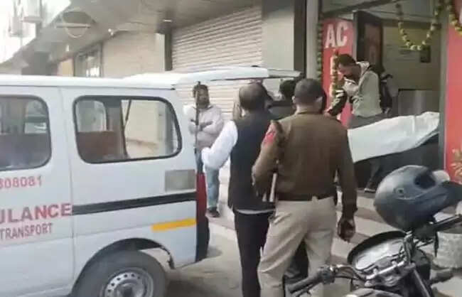 रेवाड़ी के होटल में नौसेना जवान का मिला शव, पुलिस जांच में जुटी