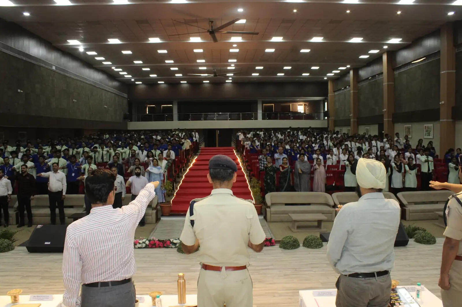 'साइबर सेफ क्लिक अभियान 2.0'&nbsp;संपन्न, 500 विद्यार्थियों ने ली साइबर सुरक्षा और नशामुक्ति की शपथ