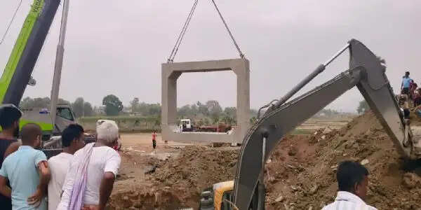 जमालपुर–किऊल खंड में एलएचएस बॉक्स की सफल लॉन्चिंग