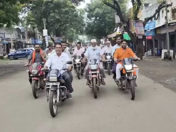 आगर मालवा: गोवंश की व्यवस्था की मांग को लेकर नगर बंद रहा