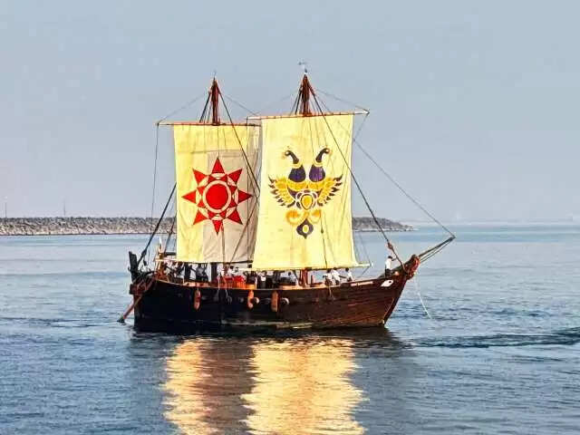 प्रधानमंत्री ने नौकायन पोत कौंडिन्य की पहली यात्रा को बताया देश की समृद्ध समुद्री विरासत का प्रतीक