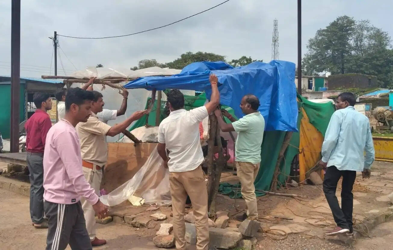 अनूपपुर: अमरकंटक में कलेक्टर की नाराजगी के बाद हटा अतिक्रमण, कुछ को मिला समय